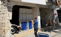 Adıyaman'da tehlike saçan metruk bina vatandaşları korkutuyor