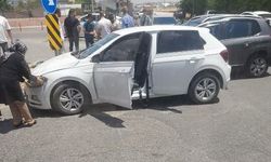 Adıyaman'da İki Otomobil Çarpıştı: 1 Yaralı