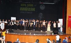 Kahta Borsa İstanbul Fen Lisesi'nden şiir ve müzik dinletisi