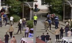 Kahta'da Yaralı Yakınları Hastanede Birbirine Girdi