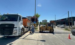 Adıyaman Karapınar Caddesi'nde asfalt onarım çalışmaları devam ediyor