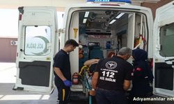 Şeker Caddesi'nde Otomobil İle Motosiklet Çarpıştı