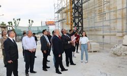 Vali Küçük, Ulu Camii ve Kap Camii'ndeki çalışmaları inceledi