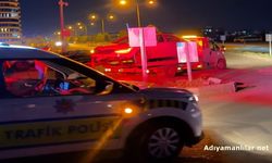 Adıyaman'da Kontrolden Çıkan Otomobil Refüje Çıktı