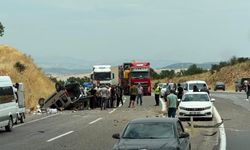 Gölbaşı'nda İki Araç Çarpıştı 4 Kişi Yaralandı