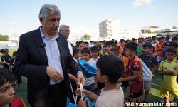 Kahta'da Yaz Spor Okulu Öğrencilerine Forma Desteği