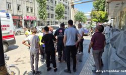 Panelvan İle Motosiklet Çarpıştı Anne Ve 2 Çocuğu Yaralandı