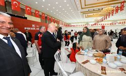 Vali Küçük Şehit Aileleri Ve Gaziler Aynı Sofrada Buluştu