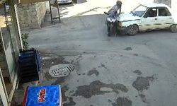Motosiklet sürücüsü metrelerce havaya fırladı