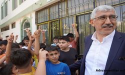 Kahta'da Başkan Hallaç, Çocuklarla Buluştu