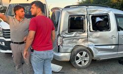 Adıyaman'da hafif ticari araç ile kamyon çarpıştı: 3 yaralı