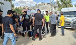 Motosiklet ile servis aracı çarpıştı: 1 yaralı