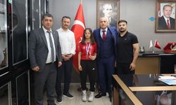 Kübra Selin Turgut, U17 Güreş Milli Takımı'na seçildi