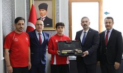 Adıyaman'da Avrupa şampiyonu Mehmet Ali Kaya'ya anlamlı tebrik