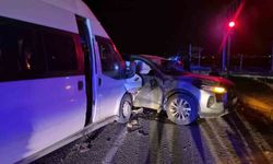 Adıyaman'da otomobil ile minibüs çarpıştı: 12 yaralı