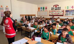 Kahta'da öğrencilere akran zorbalığı eğitimi verildi