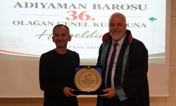 Bilal Doğan'dan duygusal veda: Baro emekçilerine plaket verdi