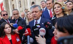 YENİ Parti, Genel Kurul Salonu'nu terk etti