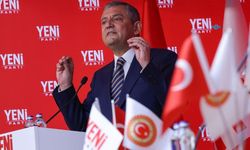 YENİ Parti ismini kullanmaya devam edecek