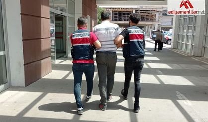 Adıyaman'da teröristlere kıyafet temin eden eski öğretmen tutuklandı