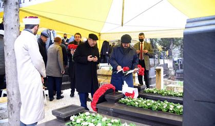 SANKO’nun Kurucusu Sani Konukoğlu, mezarı başında anıldı