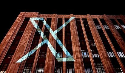Twitter'a 'X' gücü... İsmi ve logosu değişti