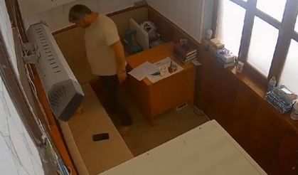 İmam odasında skandal! Düzce'de imam toplanan paraları sayarken cebine atmaya çalıştı!