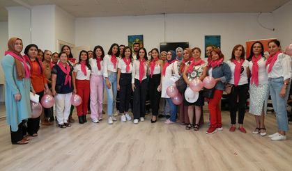 Belediye'nin uzmanları meme kanseri hakkında kadınları bilgilendirdi