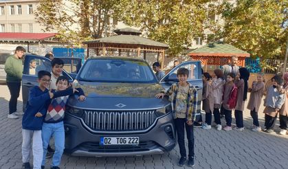 TOGG, ilkokul öğrencilerine tanıtıldı