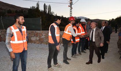 Vali Varol, Çelikhan Devlet Hastanesi inşaatını inceledi