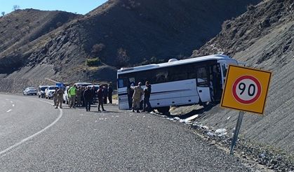 Bingöl'de midibüs kazası: 27 yaralı!