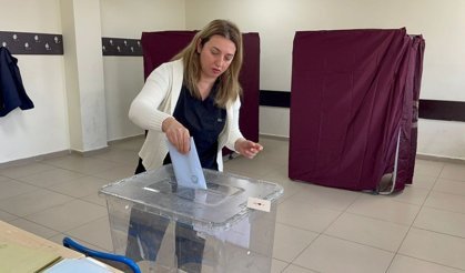 Adıyaman'da oy kullanma işlemi sürüyor: Kim kazanacak?  - Videolu Haber