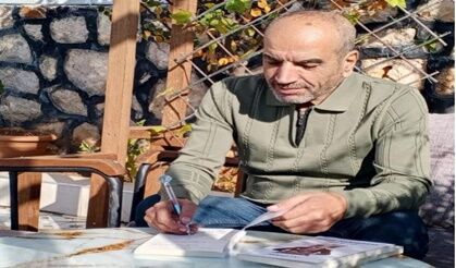 Mehmet Elçi Yazdı: Reha Muhtar Mikrofonun Gölgesi