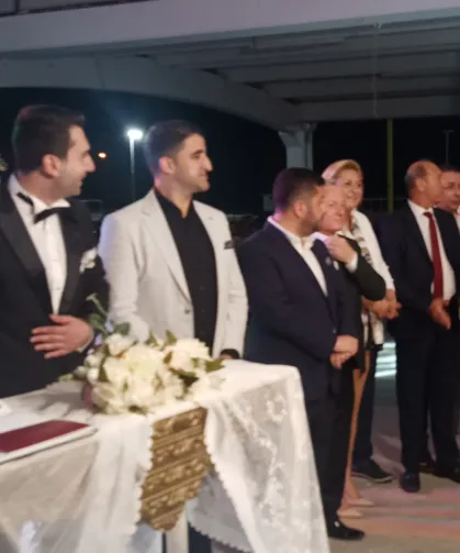 İpsala’da görkemli düğün: Siyasetin kalbi bu nikahta attı
