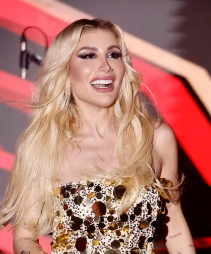 İrem Derici Alaçatı'yı salladı