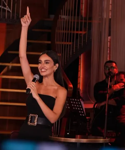 Elif Buse Doğan, başarısını ekrana taşıdı!