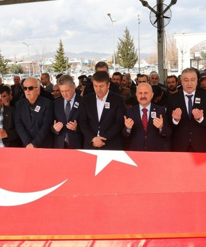 Jandarma Uzman Çavuş İsmail Karadağ Adıyaman'da son yolculuğuna uğurlandı