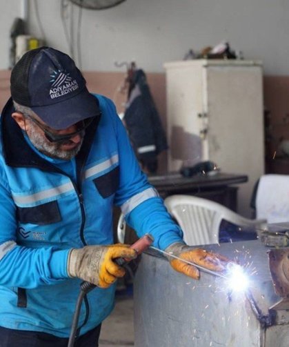 Adıyaman Belediyesi'nden geri dönüşüm çalışması: 14 bin konteyner yeniden hizmette - Videolu Haber