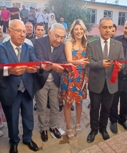 Besni’de Kütüphanesiz Okul Kalmadı Kampanya Tamamlandı