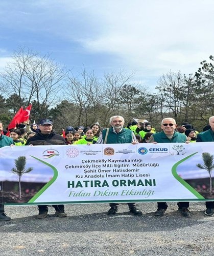 İmam Hatip Öğrencilerinden Geleceğe Nefes Olan Hatıra Ormanı