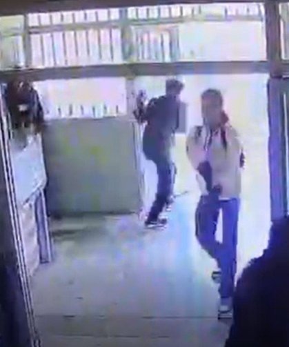 Şanlıurfa Siverek'te okulda silahlı saldırı: 16 kişi yaralandı, şüpheli intihar etti - Videolu Haber