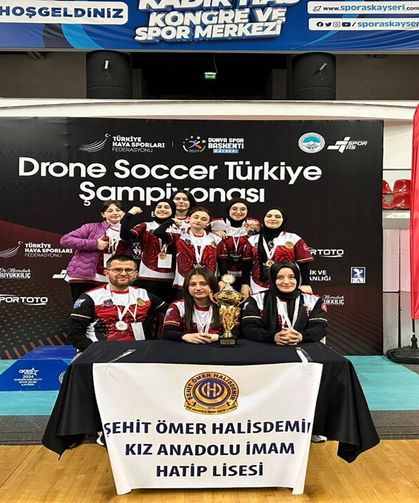 Adıyamanlı Müdürün Öğrencileri Drone Soccer Türkiye Şampiyonu Oldu