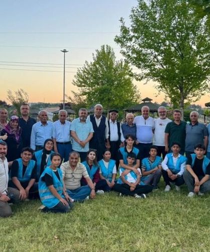 Adıyaman'da Gençler Ve Büyükler Aynı Sofrada Buluştu