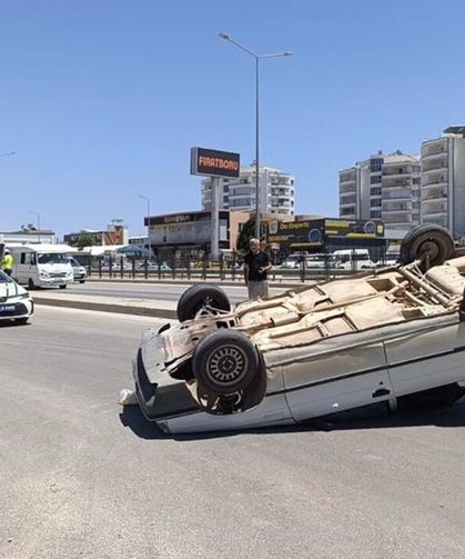 Adıyaman'da Takla Atan Otomobilde Sürücü Yaralandı