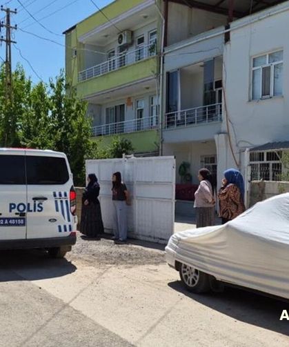 Adıyaman'da Damdan Düşen Genç Yaralandı
