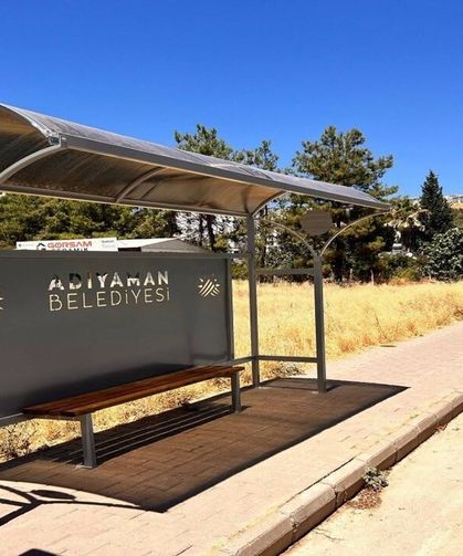 Adıyaman'da Eski Otobüs Durakları Yenileniyor