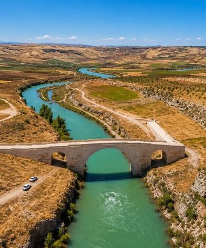 Besni'de Yol Ve Turizm Yatırımları Değerlendirildi