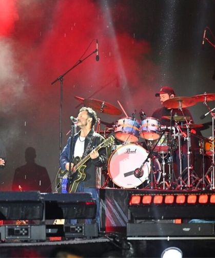 Sakarya'da Festivalin İlk Akşamında Buray Rüzgarı