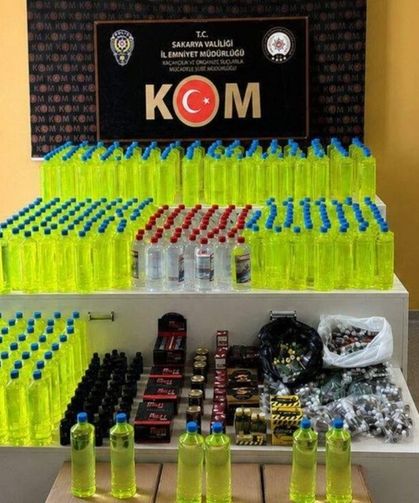 Sakarya'da Kaçak Alkol Operasyonu 2 Ton Malzeme Ele Geçti