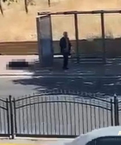 Şanlıurfa'da Durakta Bekleyen Eşini Silahla Vurdu